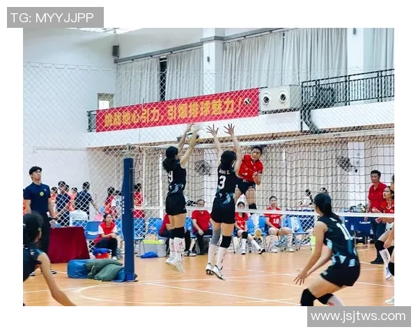 广州排球队在世界锦标赛中的默契配合与战术分析 广州排球队在世界锦标赛中的默契配合与战术分析