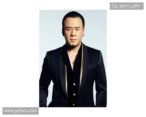 足球明星杨坤的成长历程与辉煌成就全解析 足球明星杨坤的成长历程与辉煌成就全解析