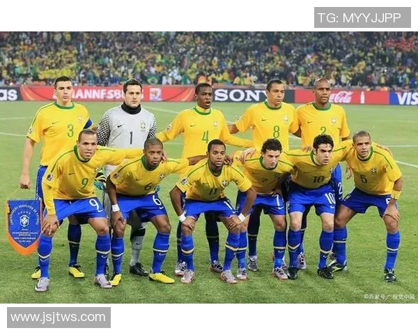 世界足球明星齐聚一堂激情对决展现足球魅力与友谊的盛宴 世界足球明星齐聚一堂激情对决展现足球魅力与友谊的盛宴