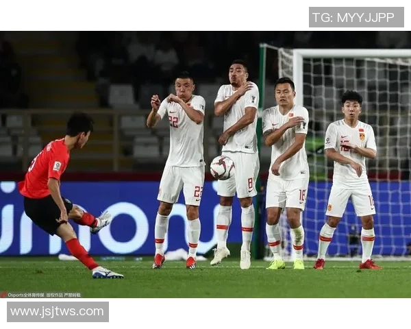 赛后复盘深圳与上海篮球队对决的精彩瞬间与战术分析 赛后复盘深圳与上海篮球队对决的精彩瞬间与战术分析